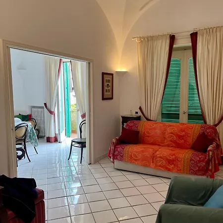 House Via Orlandi For 5 People Appartamento